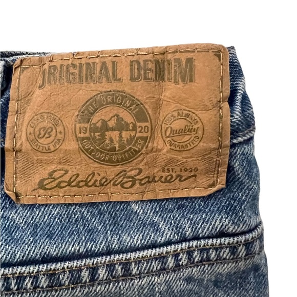 Eddie Bauer Jeans relax fit distressed size 40X30. - Picture 5 of 10